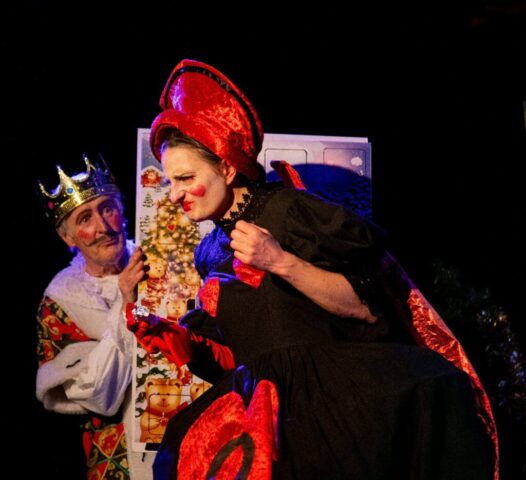 Angry Queen and Frightened King!
